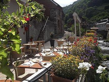 Auberge De L'Isard Сен-Дені Екстер'єр фото